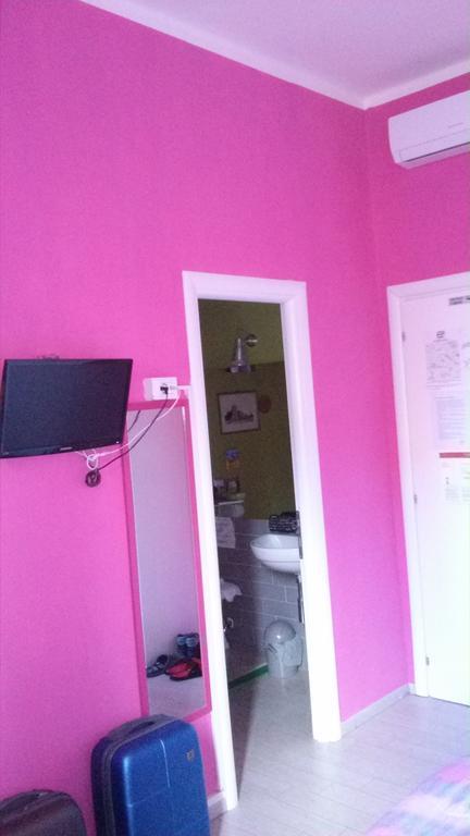 Casa Particular 25Rooms روما الغرفة الصورة